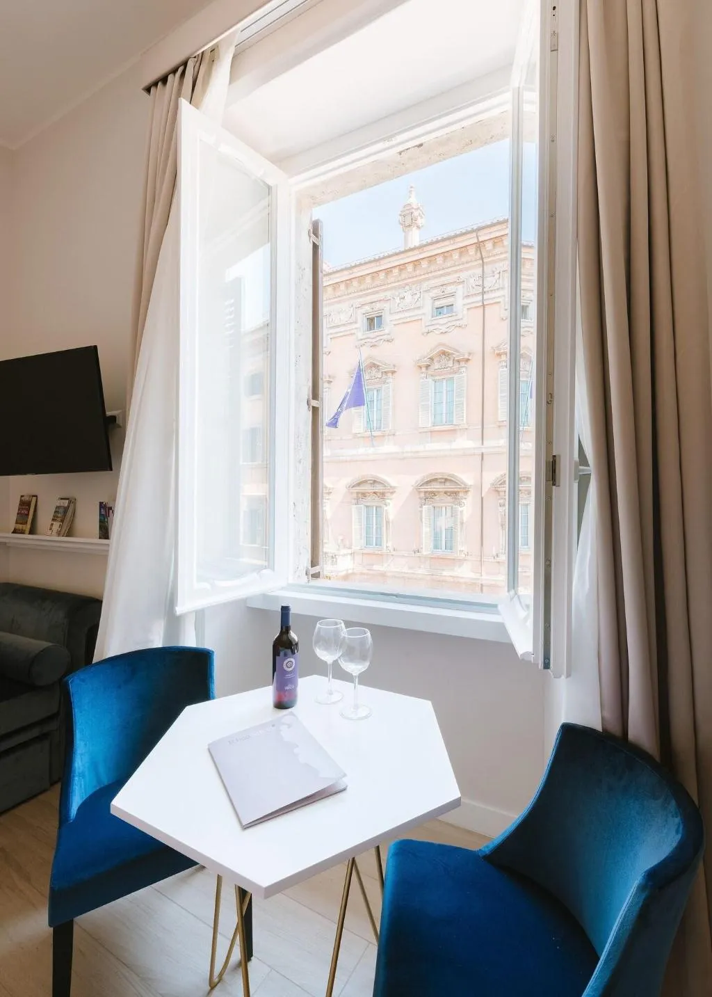 TRIPLE DELUXE WITH JACUZZI Room, Rhea Silvia Luxury Navona, Rome