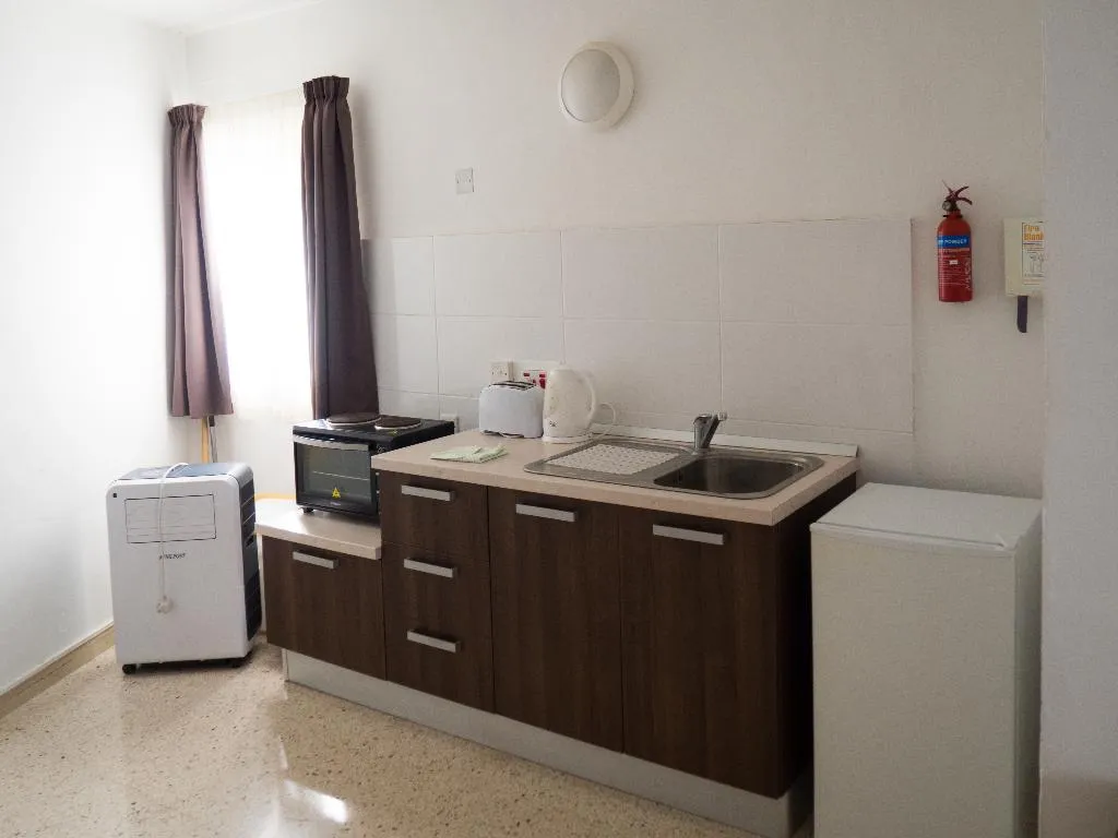 APARTMENT CAPACITY 4 TWO BEDROOMS Room, Mavina Hotel & Apartments, Malta