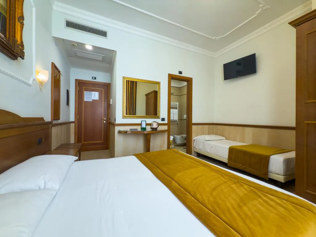 TRIPLE STANDARD Room, Marco Polo, Rome