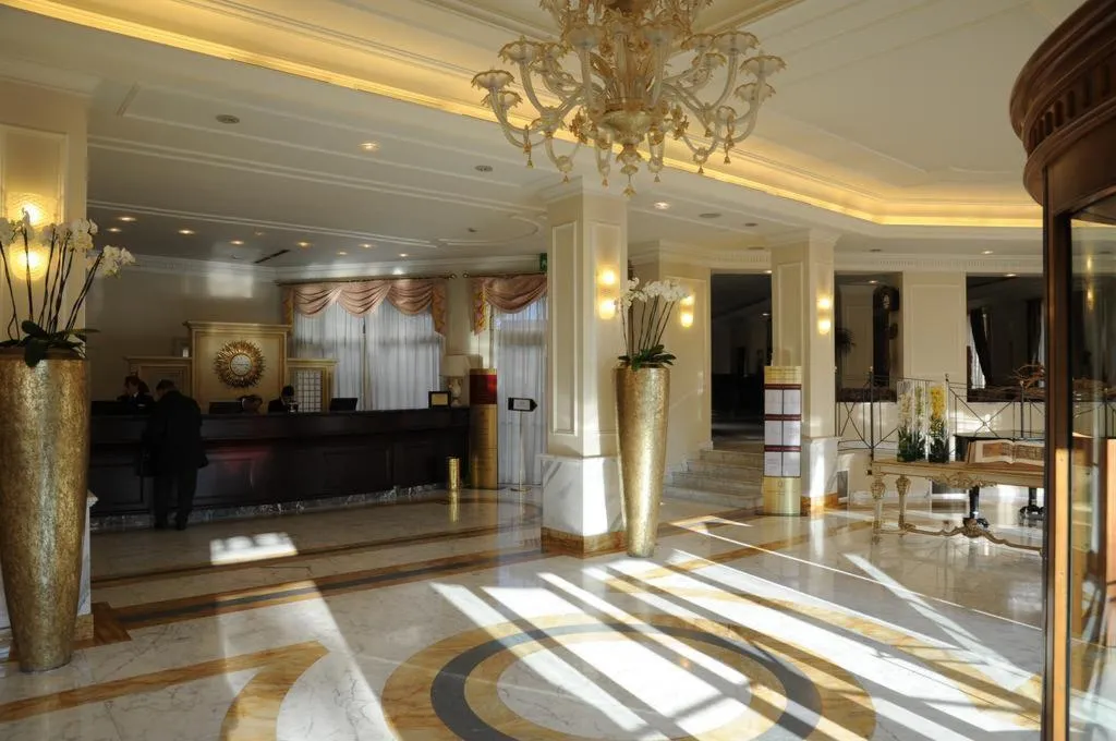 Lobby, Grand Visconti Palace, Milan