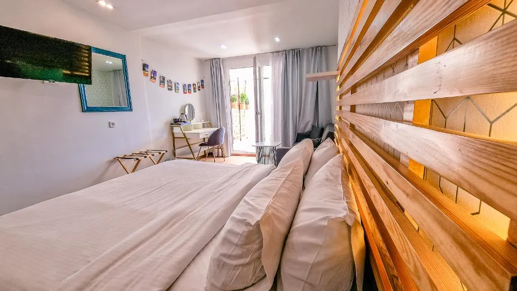 JUNIOR SUITE WITH JACUZZI Room, Athenian Montaza Hotel, Athens