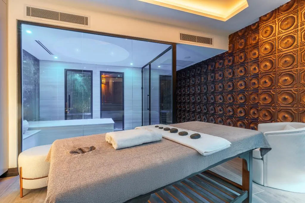 Sports and Entertainment, Qlusive Hotel, Izmir
