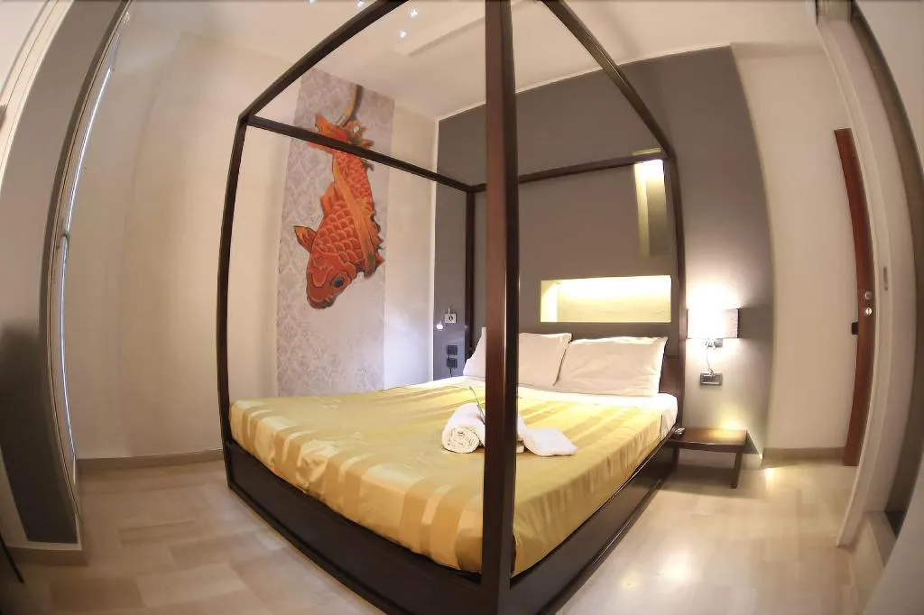 Room, Santa Lucia, Venice
