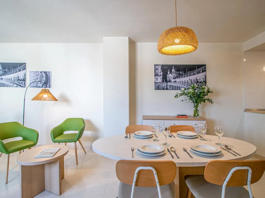 APARTMENT CAPACITY 5 TWO BEDROOMS Room, Pierre & Vacances Sevilla, Seville