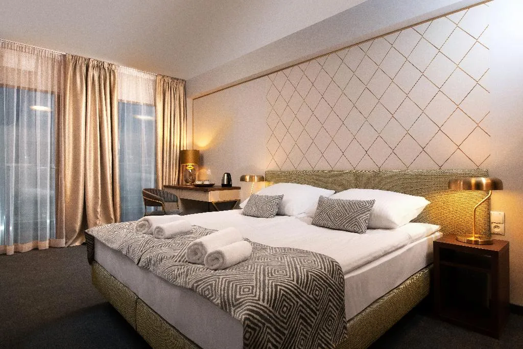 Double or Twin ECONOMY Room, Xerion Hotel, Krakow