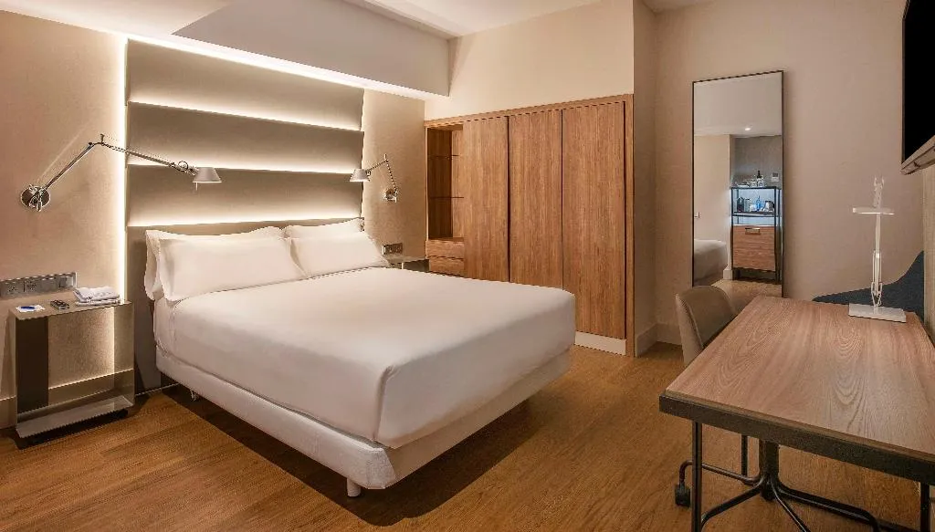 FAMILY ROOM CAPACITY 3 Room, NH Sants Barcelona, Barcelona