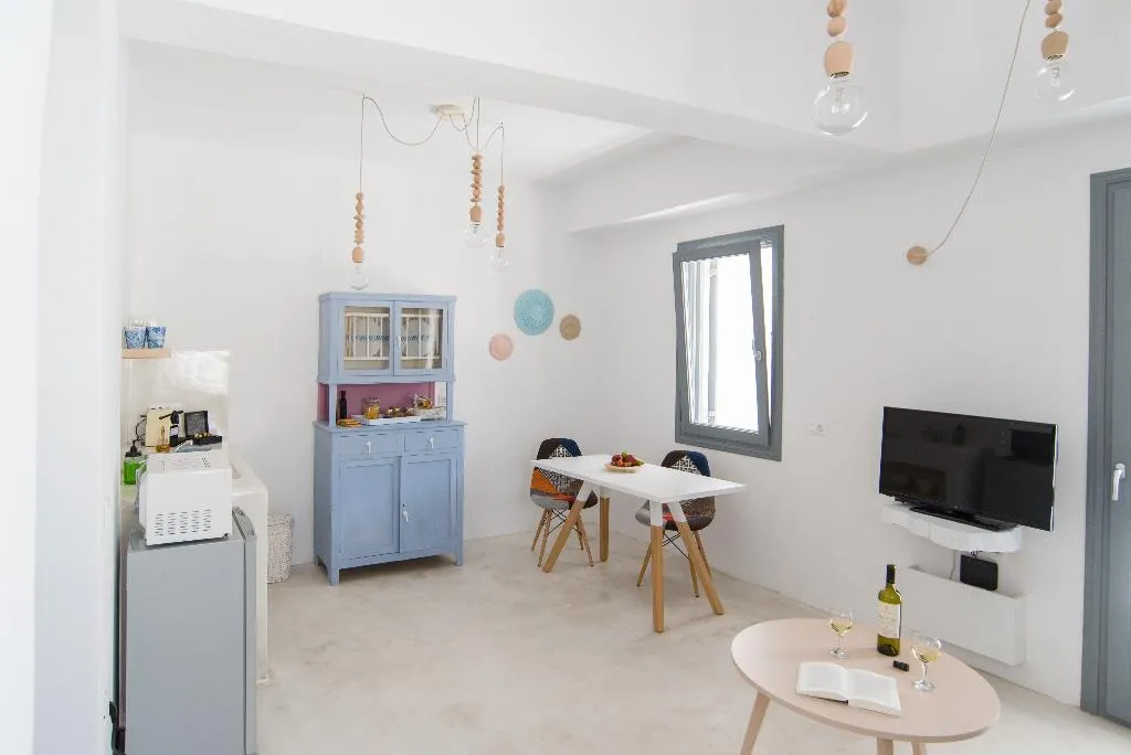 VILLA EXECUTIVE Room, Lagadi Suites, Santorini