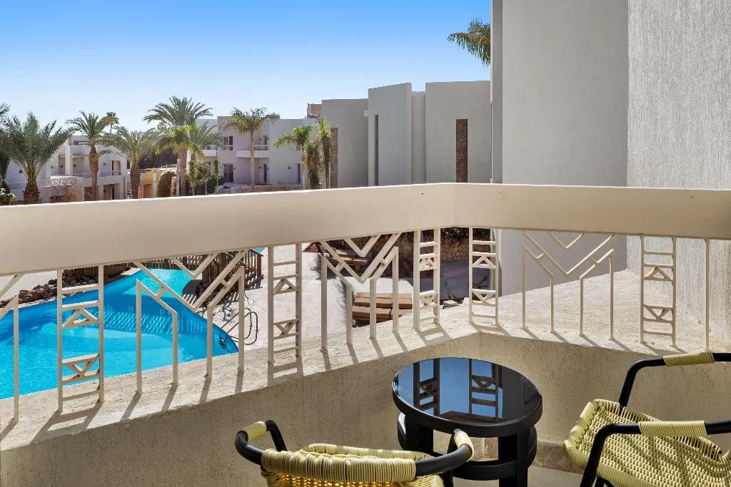 TWIN POOL VIEW Room, DoubleTree by Hilton Sharm El Sheikh - Sharm Bay, Red Sea Riviera