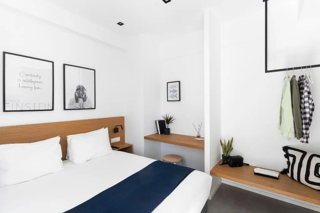 DOUBLE WITH BALCONY Room, PAME House, Athens