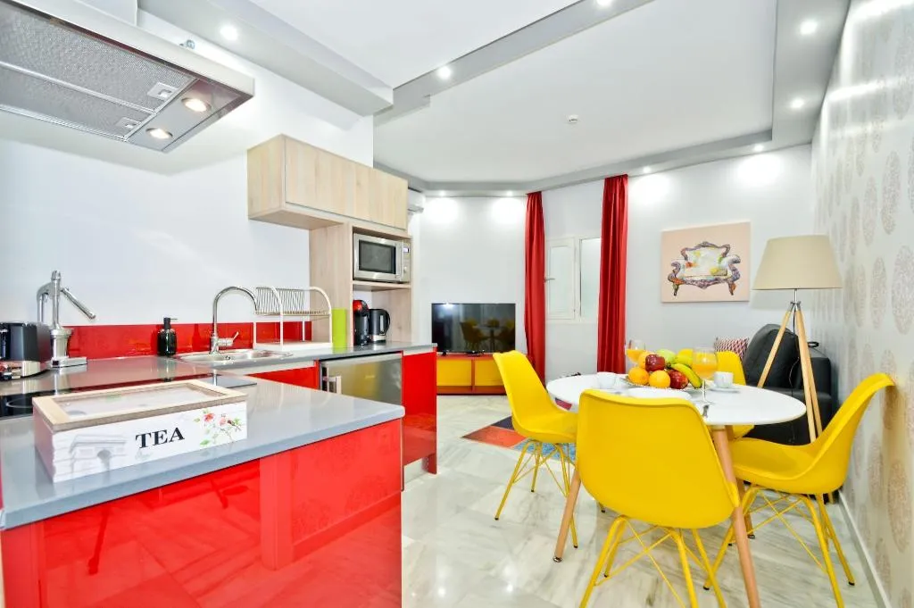 Room, The Zentral Arenal Suites, Seville
