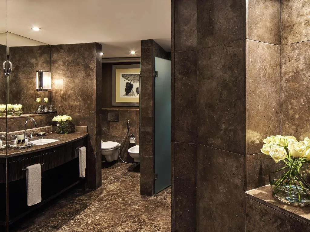 Double or Twin WITH TERRACE Room, Fairmont Nile City, Cairo
