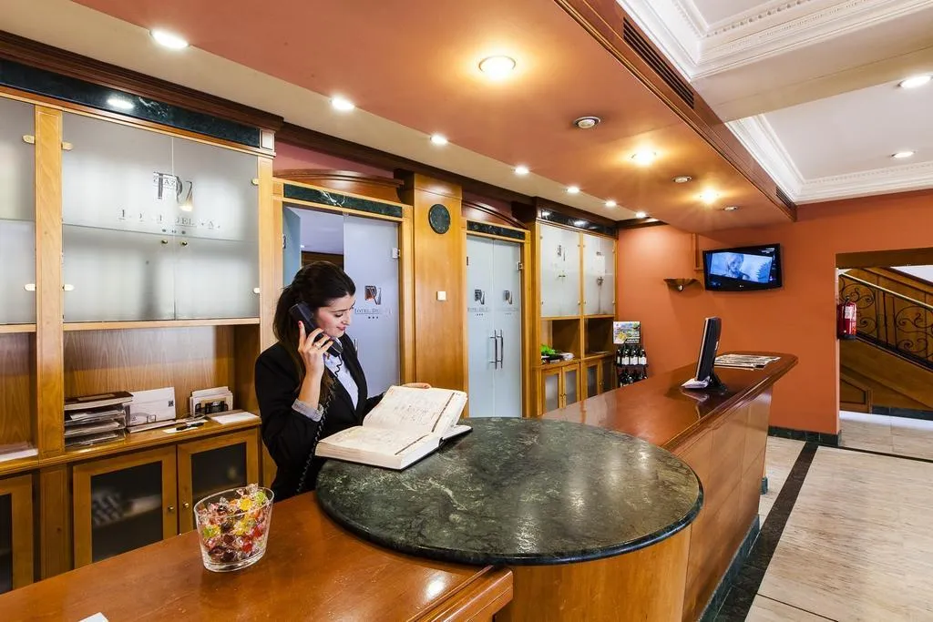 Lobby, Del Val, Andalucia