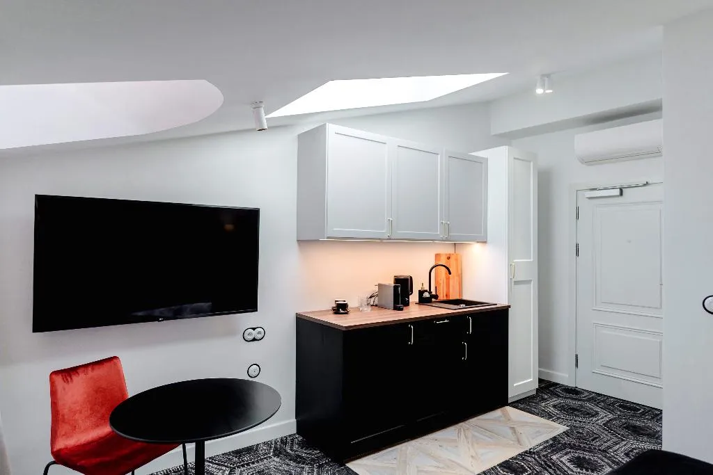 DOUBLE DELUXE Room, N33 Premium Apartments Old Town - Destigo Hotels, Krakow