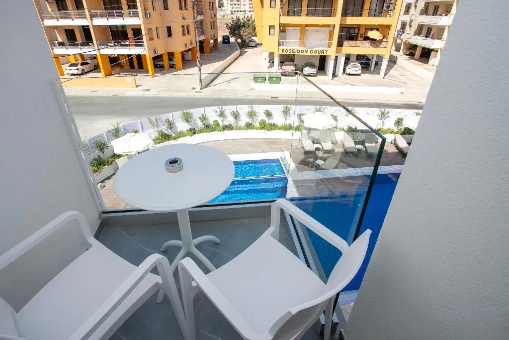 Pool, Best Western Plus Larco Hotel, Cyprus