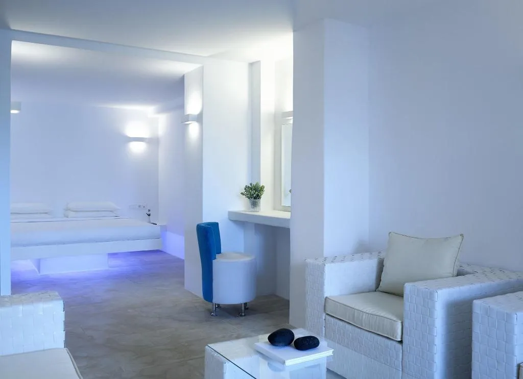 DOUBLE SUPERIOR KING BED Room, Aurora Santorini, Santorini