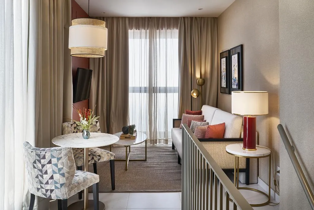 JUNIOR SUITE STANDARD Room, Vincci Molviedro Suites Apartments, Seville