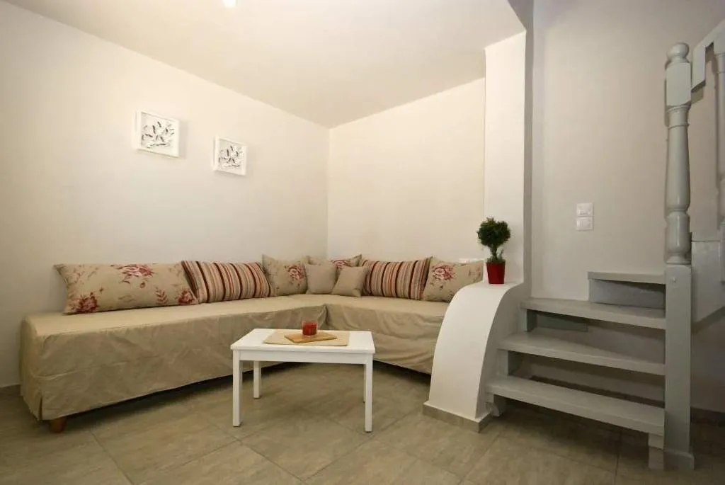 Room, Alafouzos Studios, Santorini