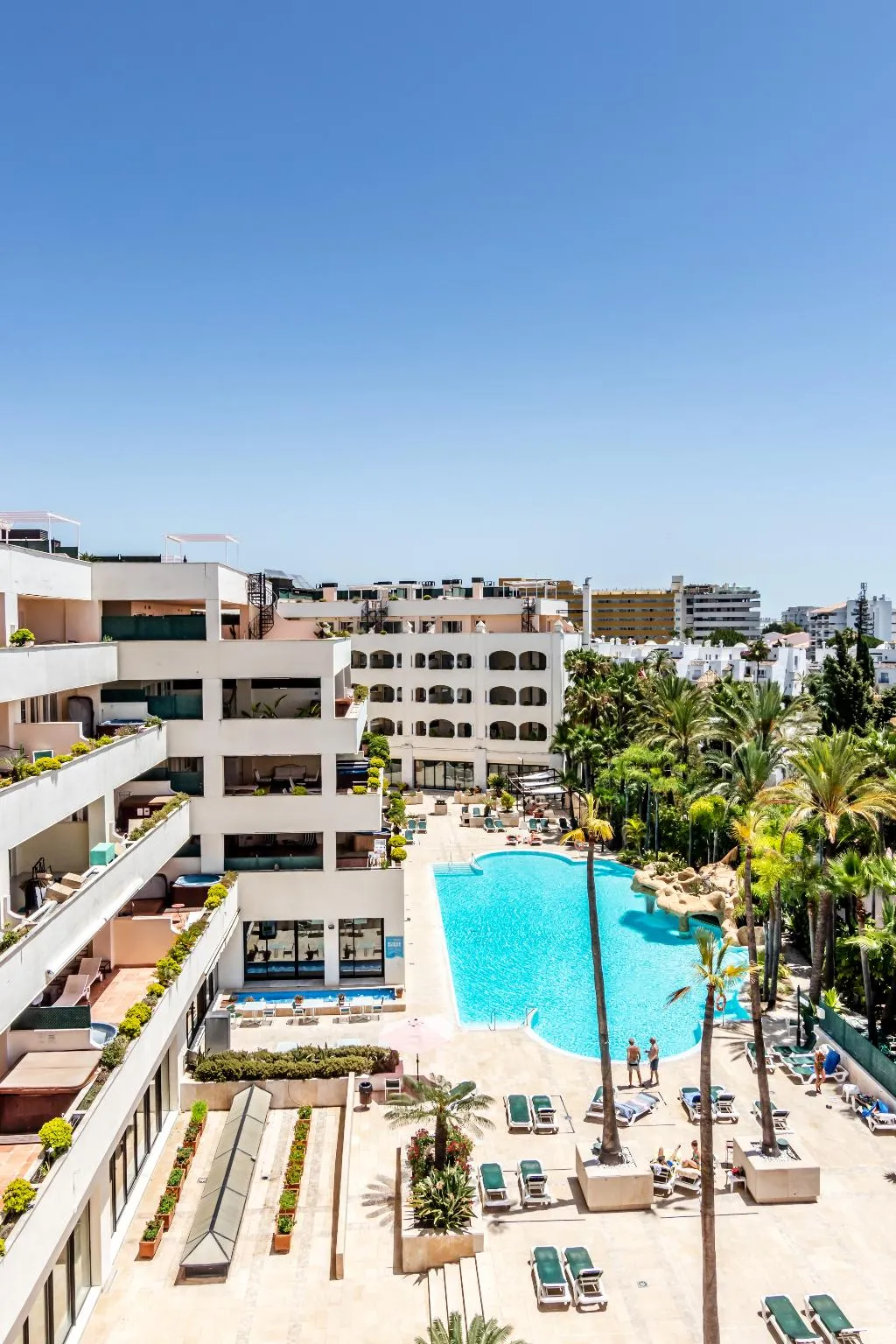 APARTMENT THREE BEDROOMS Room, Guadalpin Suites, Costa Del Sol