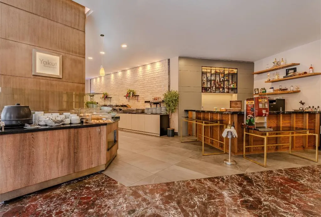 Restaurant, Ramada Plaza by Wyndham Izmir, Izmir