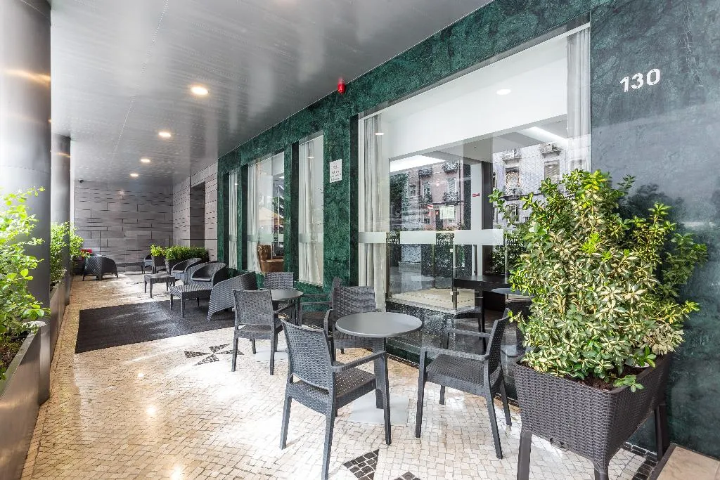 Terrace, Empire Lisbon Hotel, Lisbon