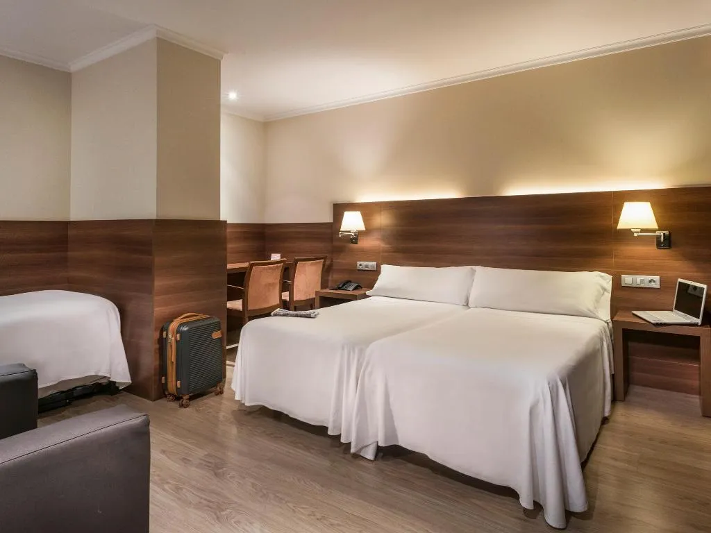 Sports and Entertainment, ibis Styles Figueres Ronda, Costa Brava