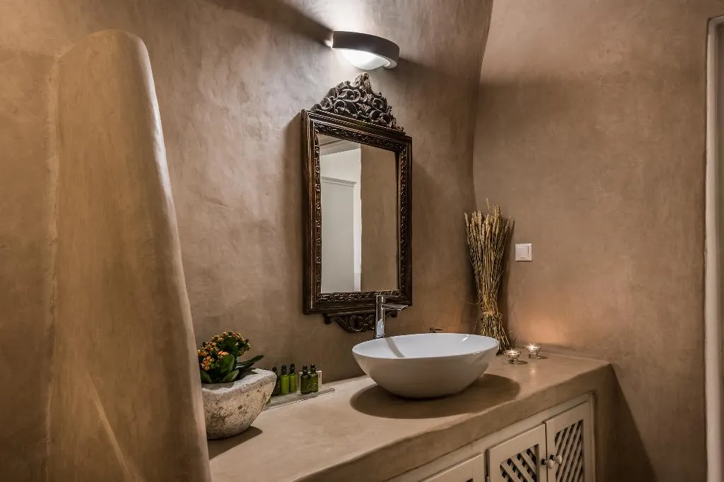 VILLA DELUXE WITH JACUZZI Room, Armeni Luxury Villas, Santorini