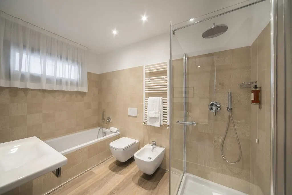 TRIPLE SUPERIOR Room, Hotel Bernina Milano, Milan