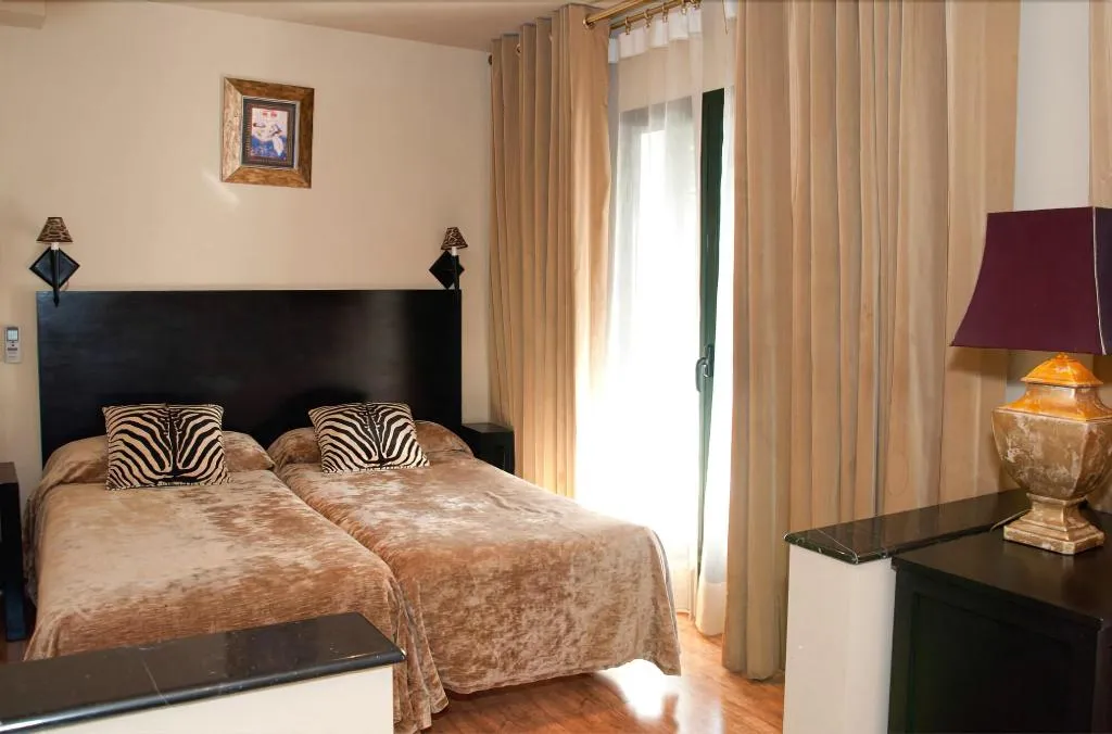 Room, Hostal Tres Soles, Costa Del Sol
