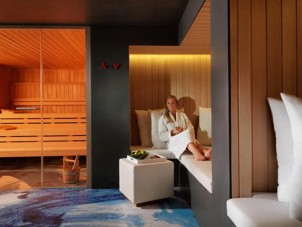 Sports and Entertainment, Andaz Amsterdam, Prinsengracht, By Hyatt, Amsterdam