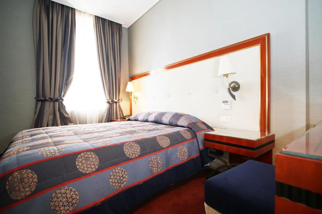 SUITE DELUXE Room, Piraeus Theoxenia, Athens