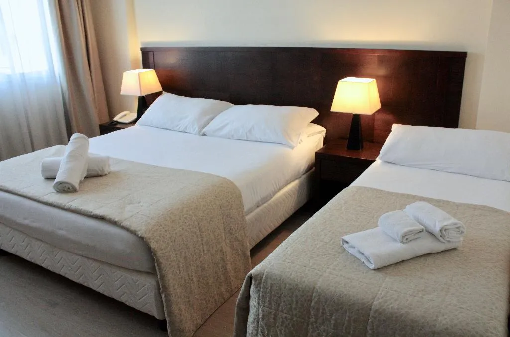 TRIPLE STANDARD Room, iH Hotels Roma La Mela, Rome