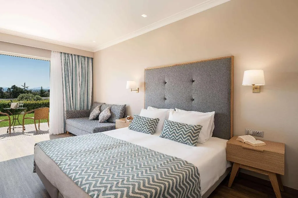 Room, Pilot Beach Resort, Crete