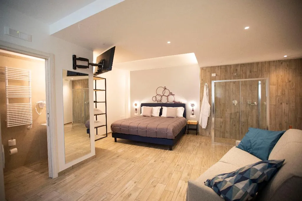 JUNIOR SUITE STANDARD Room, Vesuvio Inn Bed & Wine Experience, Naples