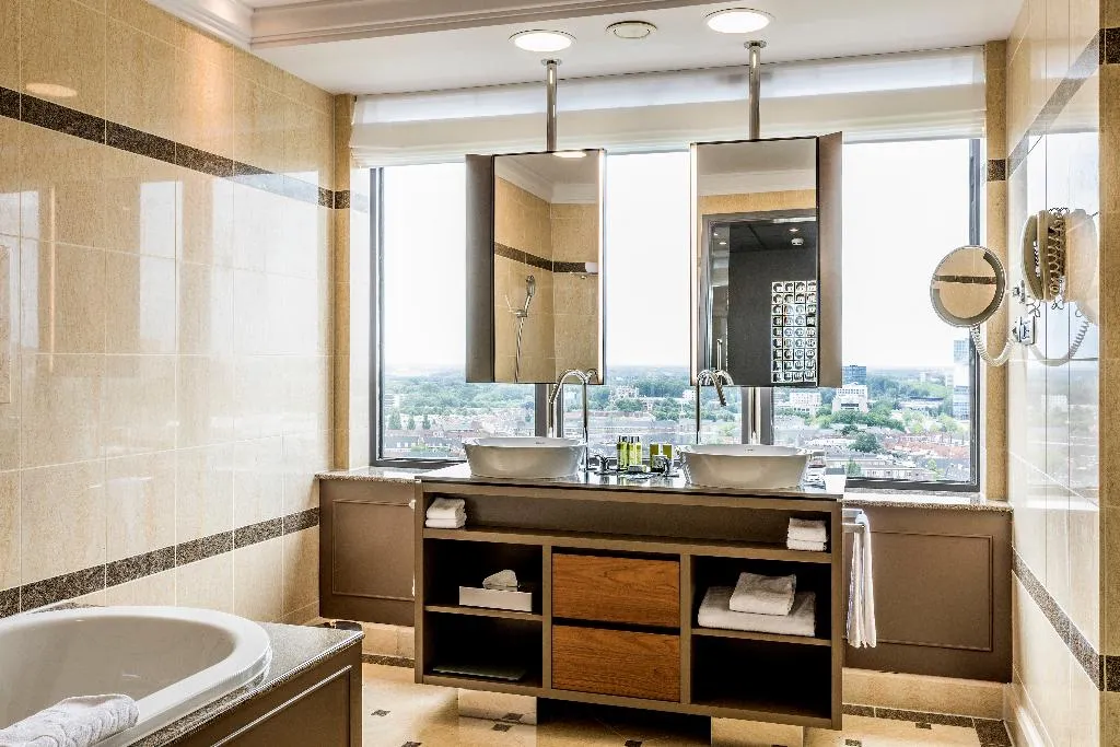 SUITE STANDARD Room, Hotel Okura Amsterdam, Amsterdam