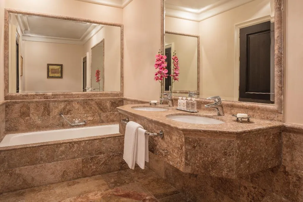 JUNIOR SUITE STANDARD Room, Anantara Villa Padierna Palace Benahavis Marbella, Costa Del Sol