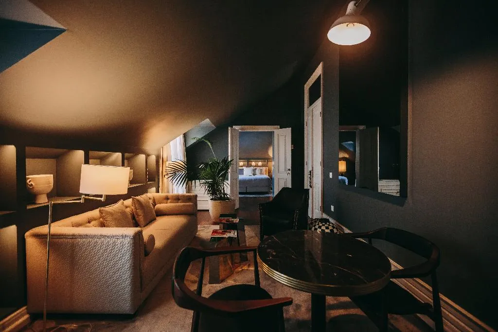 SUITE WITH VIEWS Room, Torel Palace Lisboa, Lisbon
