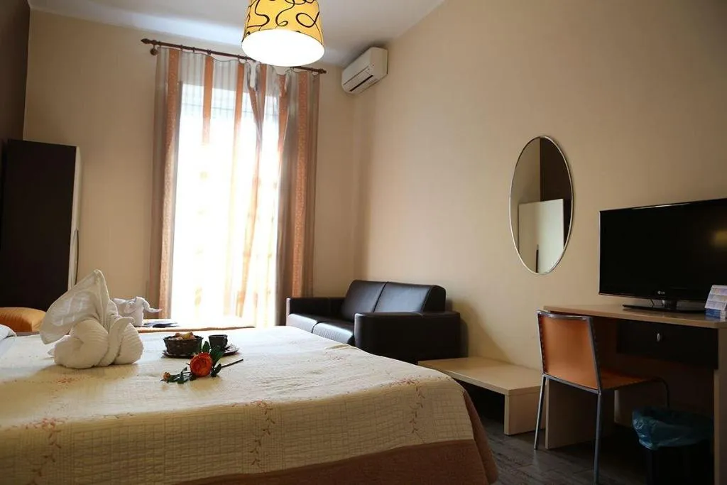 Room, Le 3 B, Catania
