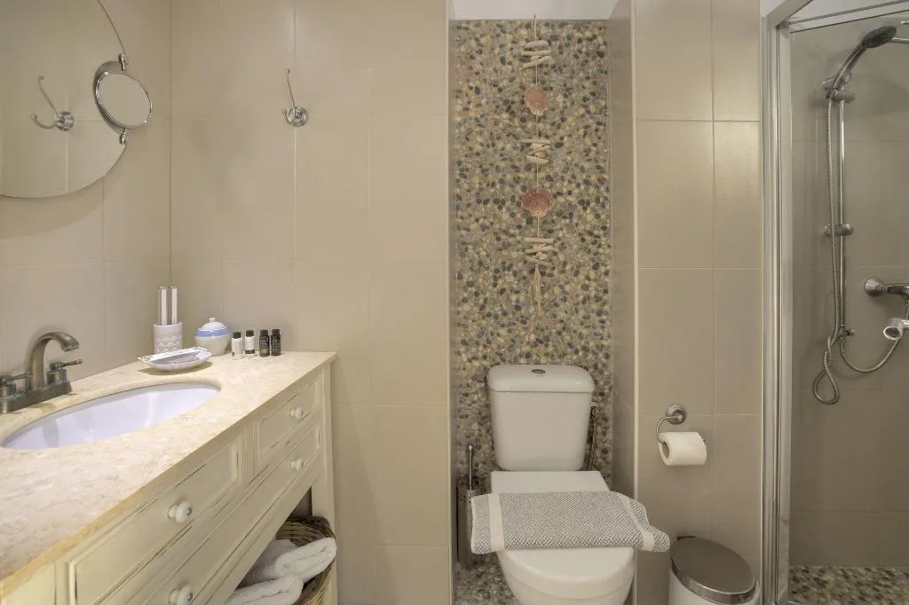 Room, Miland Suites, Santorini