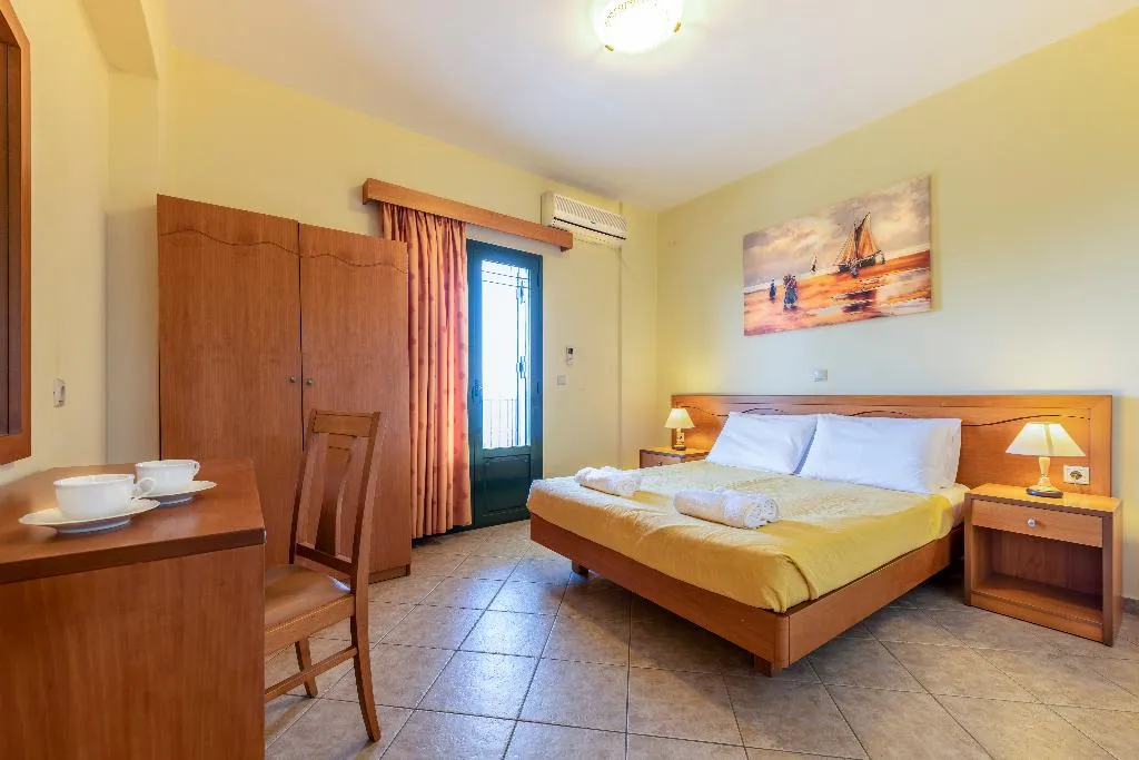 APARTMENT CAPACITY 4 Room, Summer Sun, Kefallinia