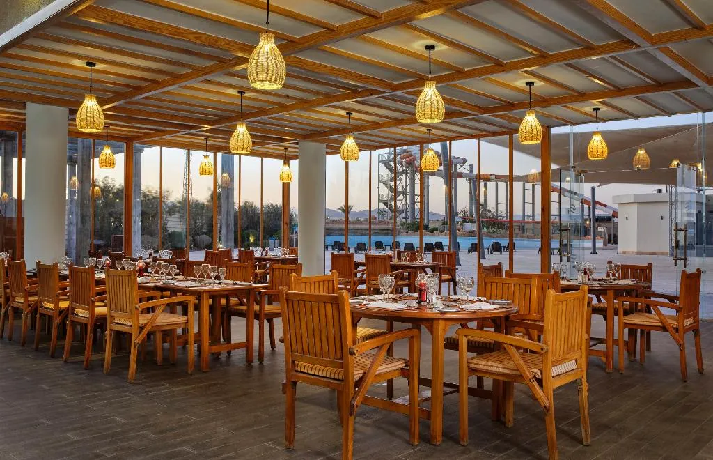 Restaurant, Coral Sea Water World, Red Sea Riviera