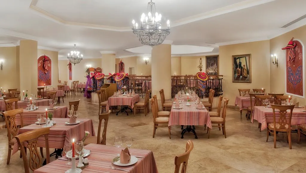 Restaurant, Kremlin Palace, Antalya