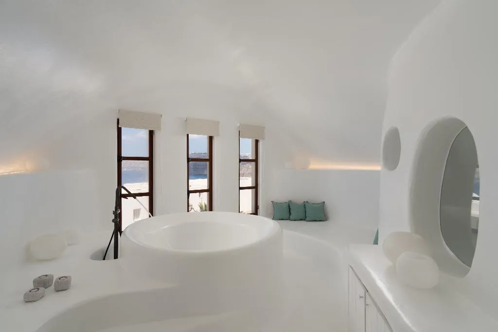 Sports and Entertainment, Goulielmos Hotel & Spa, Santorini