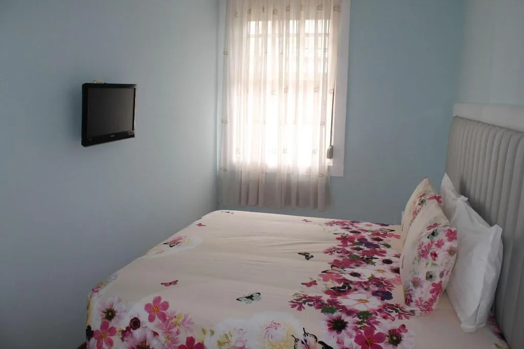 Room, Grande Oceano Guest House, Porto