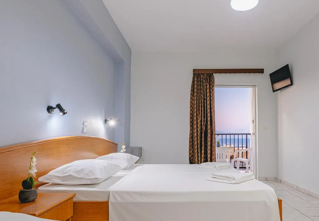TRIPLE STANDARD Room, Christina Apartments, Zante