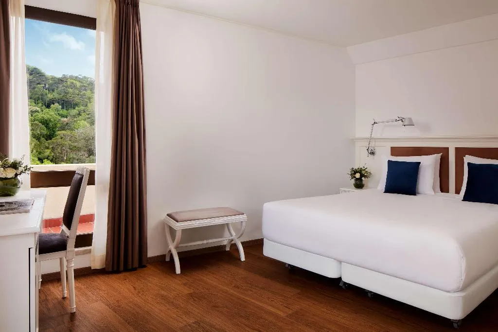 DOUBLE SUPERIOR Room, NH Sintra Centro, Lisbon