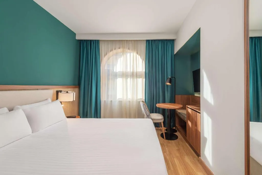 DOUBLE QUEEN SIZE BED Room, Hotel Elche Centro Affiliated by Melia, Costa Blanca