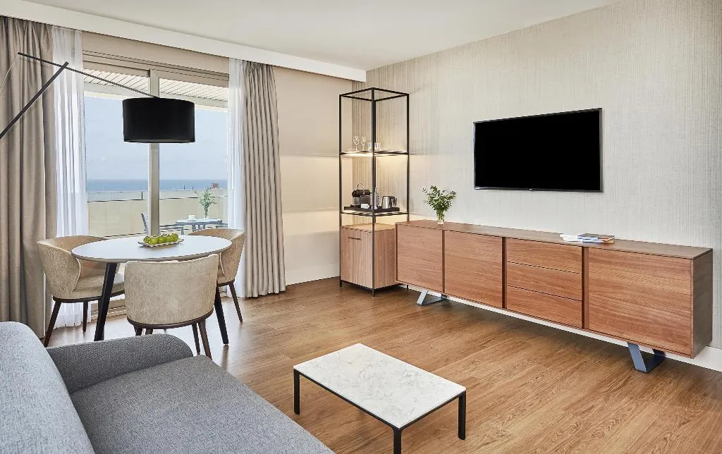 JUNIOR SUITE WITH VIEWS Room, NH Alicante, Costa Blanca
