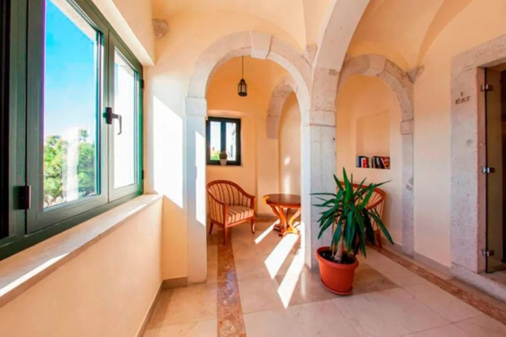 Lobby, Kastil, Split