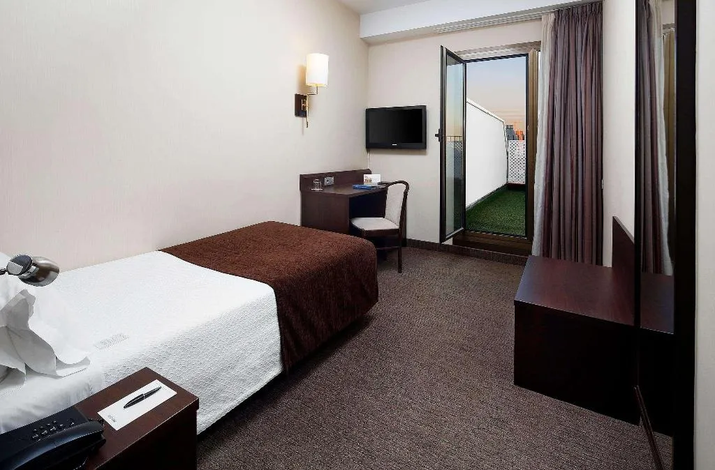 Room, Hcc Regente, Barcelona