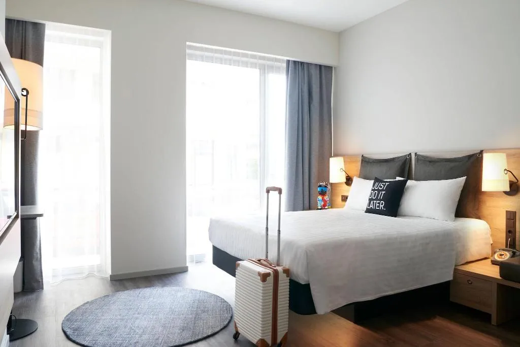Room, Moxy Patra Marina, Athens